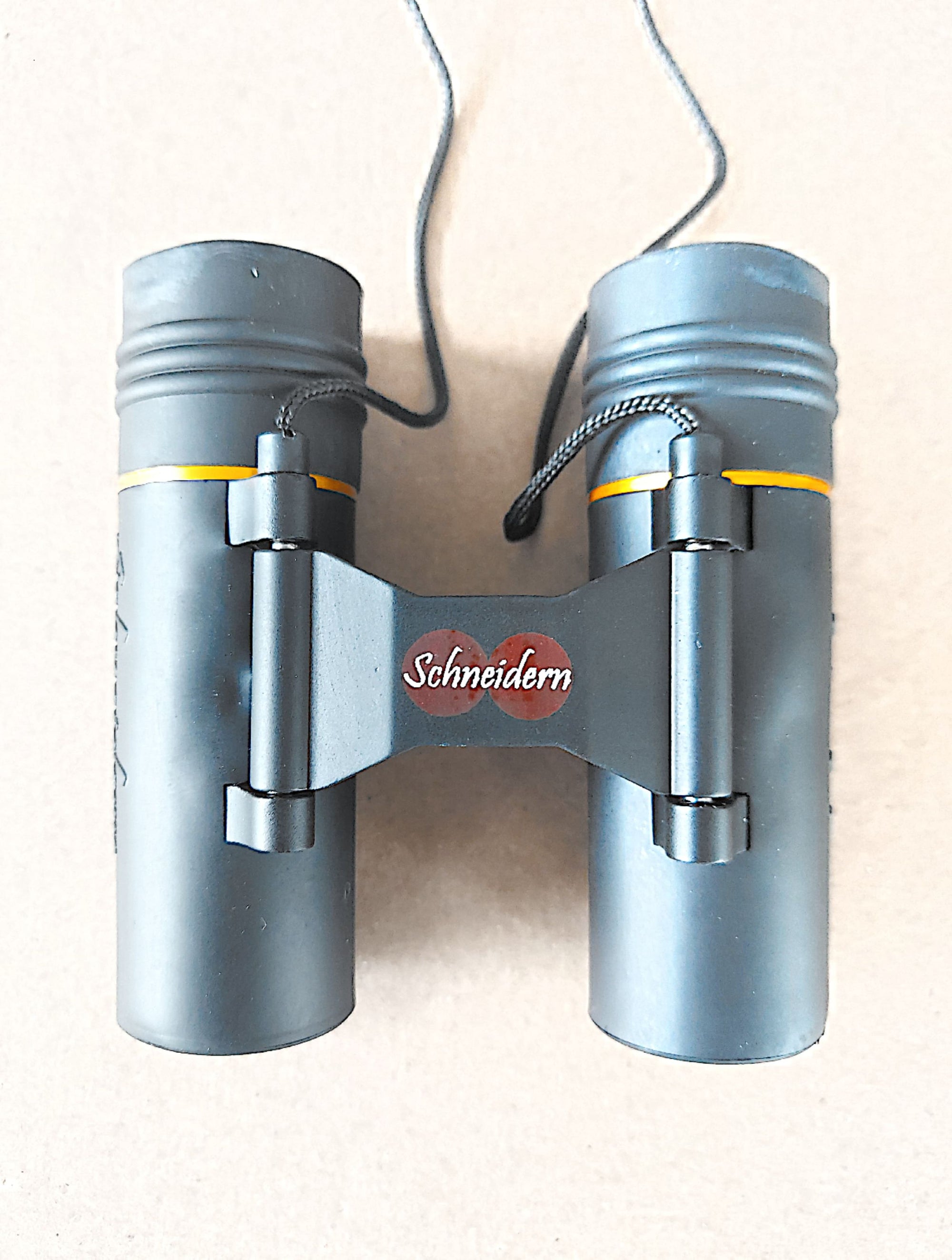 Compact fashion binoculars 10x50